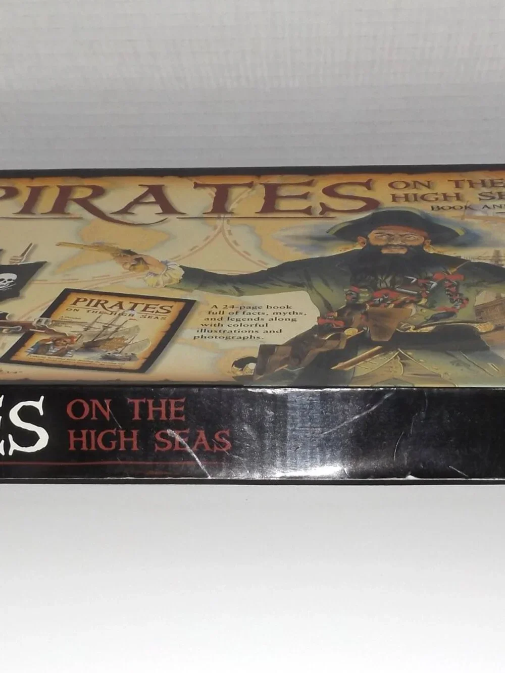 2007 Pirates On The High Seas Book And Ship Set Open Box Complete